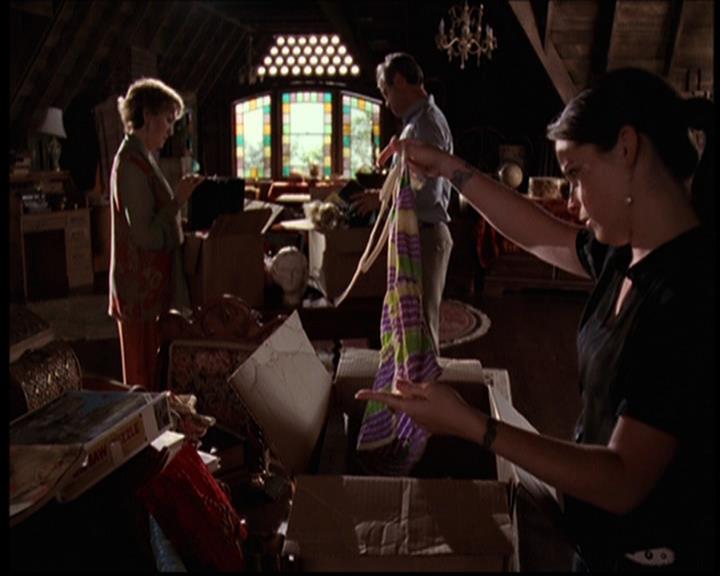 Charmed-Online_dot_net-7x03CheaperByTheCoven0554.jpg