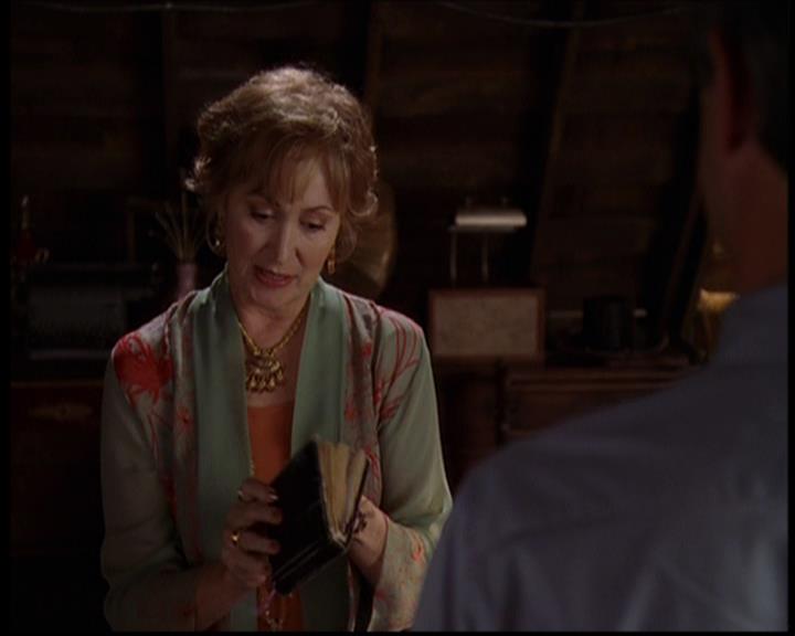 Charmed-Online_dot_net-7x03CheaperByTheCoven0567.jpg