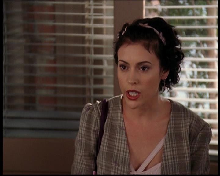Charmed-Online_dot_net-7x03CheaperByTheCoven0650.jpg