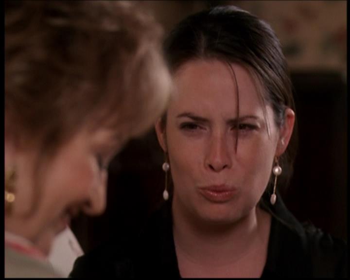 Charmed-Online_dot_net-7x03CheaperByTheCoven1021.jpg