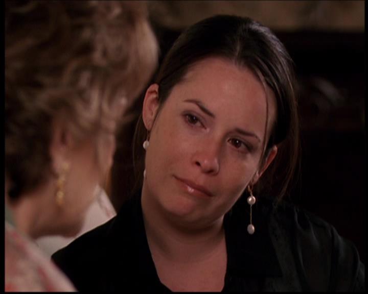 Charmed-Online_dot_net-7x03CheaperByTheCoven1063.jpg