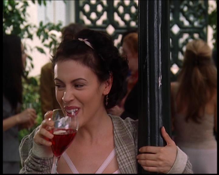 Charmed-Online_dot_net-7x03CheaperByTheCoven1168.jpg