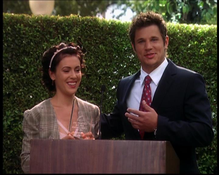 Charmed-Online_dot_net-7x03CheaperByTheCoven1238.jpg