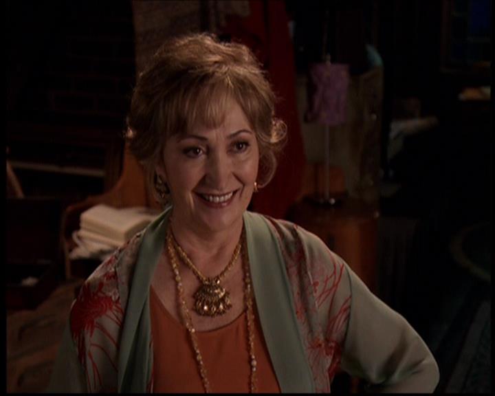 Charmed-Online_dot_net-7x03CheaperByTheCoven1643.jpg