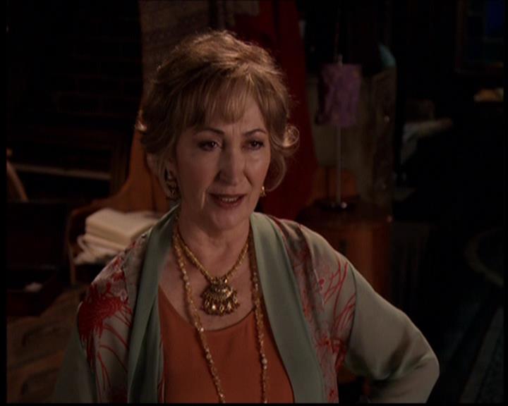 Charmed-Online_dot_net-7x03CheaperByTheCoven1646.jpg