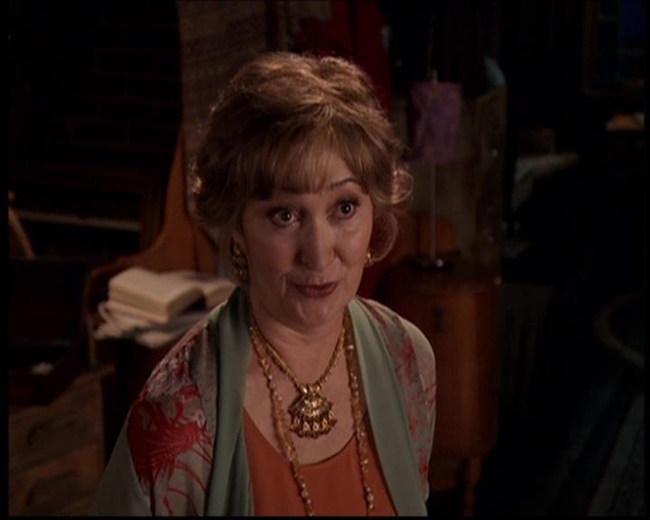 Charmed-Online_dot_net-7x03CheaperByTheCoven1648.jpg