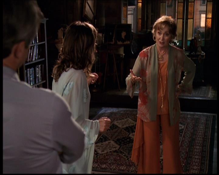 Charmed-Online_dot_net-7x03CheaperByTheCoven1720.jpg