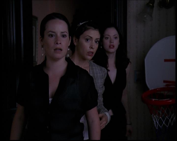 Charmed-Online_dot_net-7x03CheaperByTheCoven1917.jpg