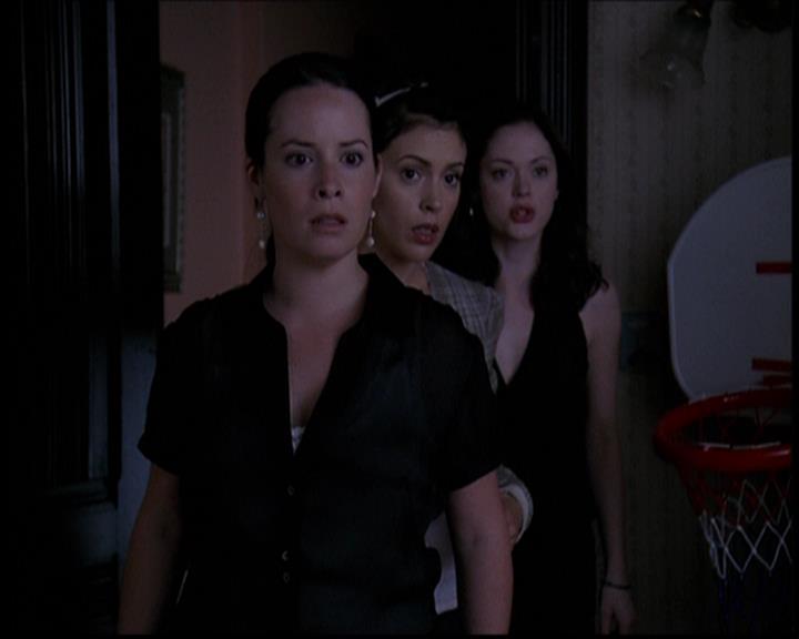 Charmed-Online_dot_net-7x03CheaperByTheCoven1919.jpg