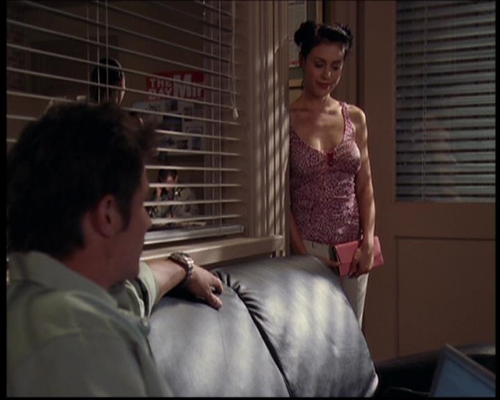 Charmed-Online_dot_net-7x03CheaperByTheCoven2177.jpg
