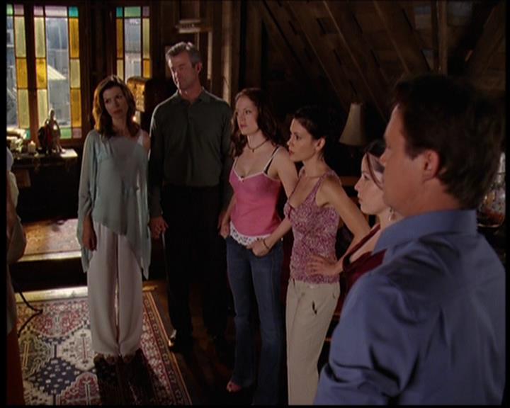 Charmed-Online_dot_net-7x03CheaperByTheCoven2385.jpg