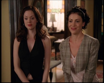 Charmed-Online_dot_net-7x03CheaperByTheCoven0037.jpg