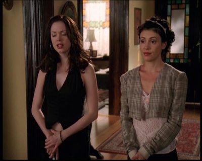 Charmed-Online_dot_net-7x03CheaperByTheCoven0050.jpg