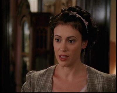 Charmed-Online_dot_net-7x03CheaperByTheCoven0130.jpg