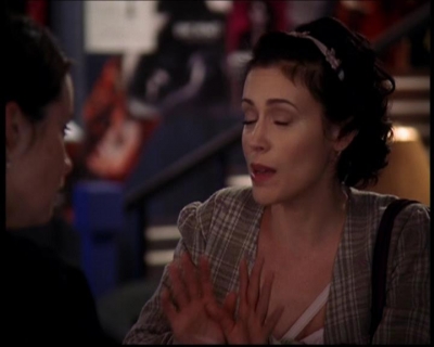 Charmed-Online_dot_net-7x03CheaperByTheCoven0297.jpg