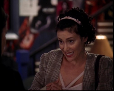 Charmed-Online_dot_net-7x03CheaperByTheCoven0302.jpg