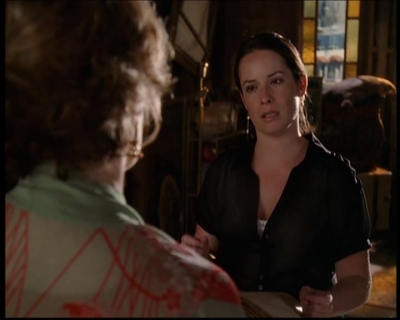 Charmed-Online_dot_net-7x03CheaperByTheCoven0390.jpg