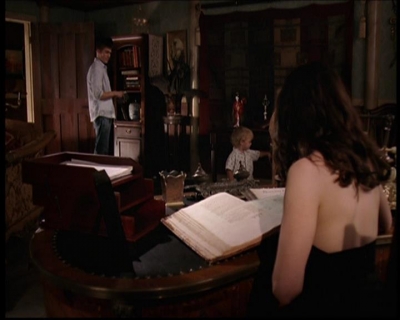 Charmed-Online_dot_net-7x03CheaperByTheCoven0414.jpg