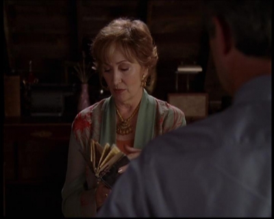 Charmed-Online_dot_net-7x03CheaperByTheCoven0571.jpg