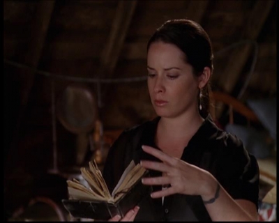 Charmed-Online_dot_net-7x03CheaperByTheCoven0605.jpg