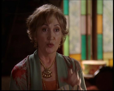 Charmed-Online_dot_net-7x03CheaperByTheCoven0611.jpg