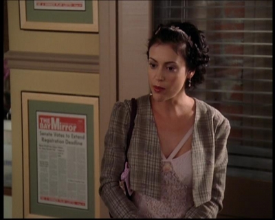 Charmed-Online_dot_net-7x03CheaperByTheCoven0624.jpg