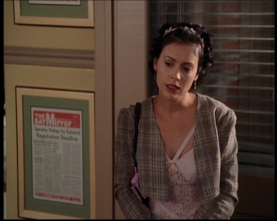 Charmed-Online_dot_net-7x03CheaperByTheCoven0630.jpg