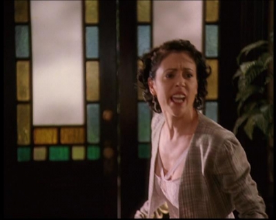 Charmed-Online_dot_net-7x03CheaperByTheCoven0819.jpg