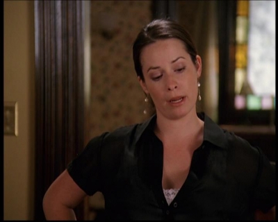 Charmed-Online_dot_net-7x03CheaperByTheCoven0830.jpg