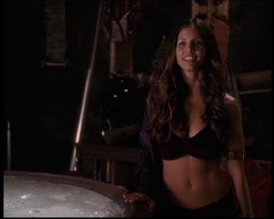 Charmed-Online_dot_net-7x03CheaperByTheCoven0921.jpg