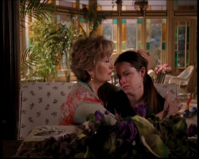 Charmed-Online_dot_net-7x03CheaperByTheCoven1067.jpg