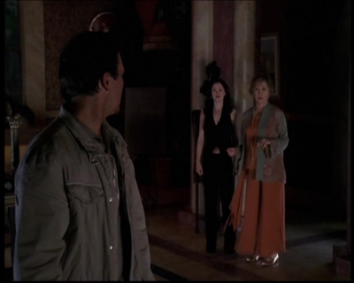 Charmed-Online_dot_net-7x03CheaperByTheCoven1396.jpg