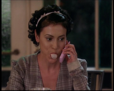 Charmed-Online_dot_net-7x03CheaperByTheCoven1419.jpg