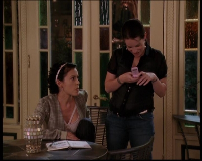 Charmed-Online_dot_net-7x03CheaperByTheCoven1437.jpg