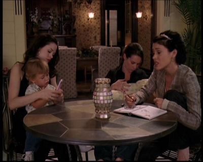 Charmed-Online_dot_net-7x03CheaperByTheCoven1489.jpg