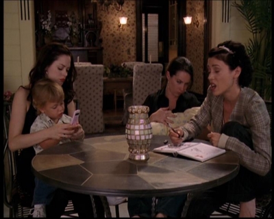 Charmed-Online_dot_net-7x03CheaperByTheCoven1490.jpg