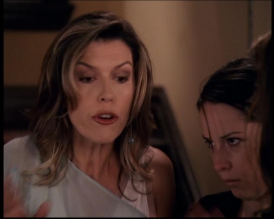 Charmed-Online_dot_net-7x03CheaperByTheCoven1825.jpg