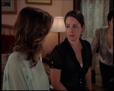 Charmed-Online_dot_net-7x03CheaperByTheCoven1997.jpg