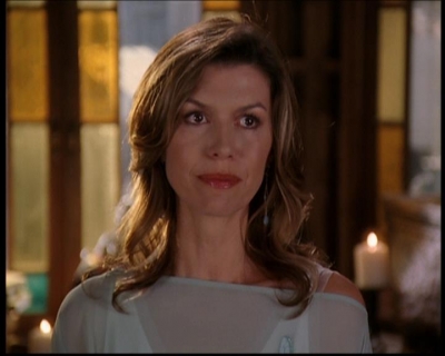 Charmed-Online_dot_net-7x03CheaperByTheCoven2327.jpg