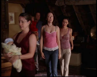 Charmed-Online_dot_net-7x03CheaperByTheCoven2336.jpg