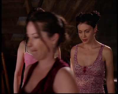 Charmed-Online_dot_net-7x03CheaperByTheCoven2367.jpg