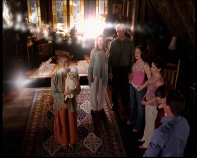 Charmed-Online_dot_net-7x03CheaperByTheCoven2390.jpg