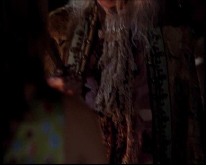 Charmed-Online_dot_net--7x04Charrrmed0794.jpg