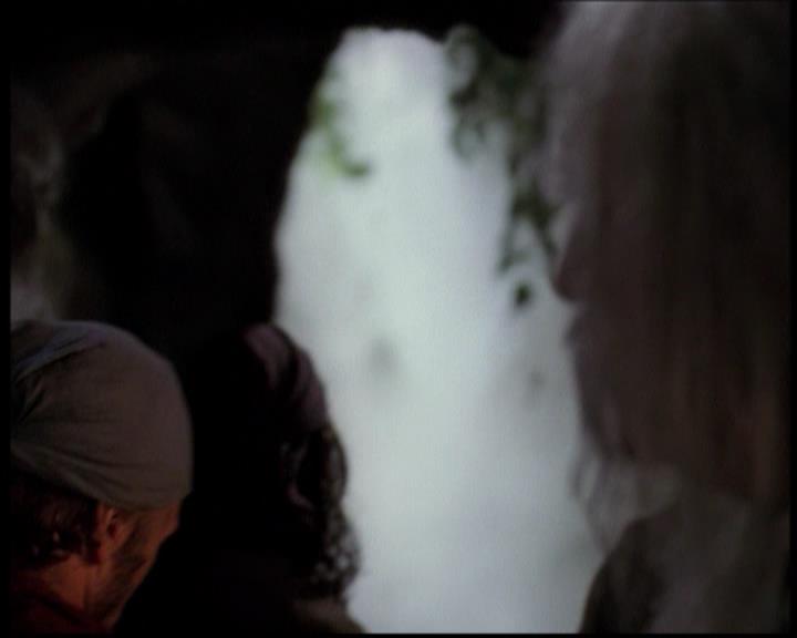 Charmed-Online_dot_net--7x04Charrrmed1196.jpg