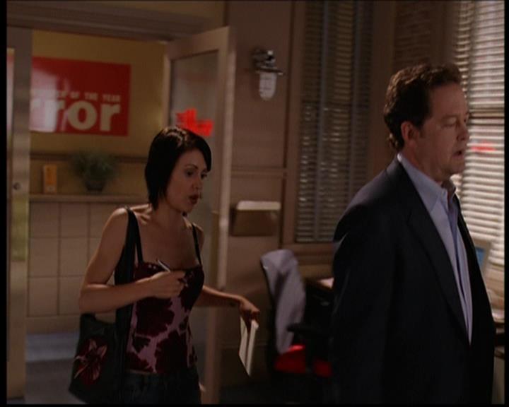 Charmed-Online_dot_net--7x04Charrrmed1328.jpg