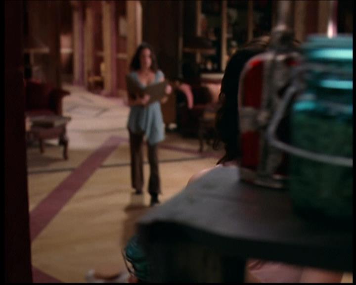 Charmed-Online_dot_net--7x04Charrrmed1493.jpg