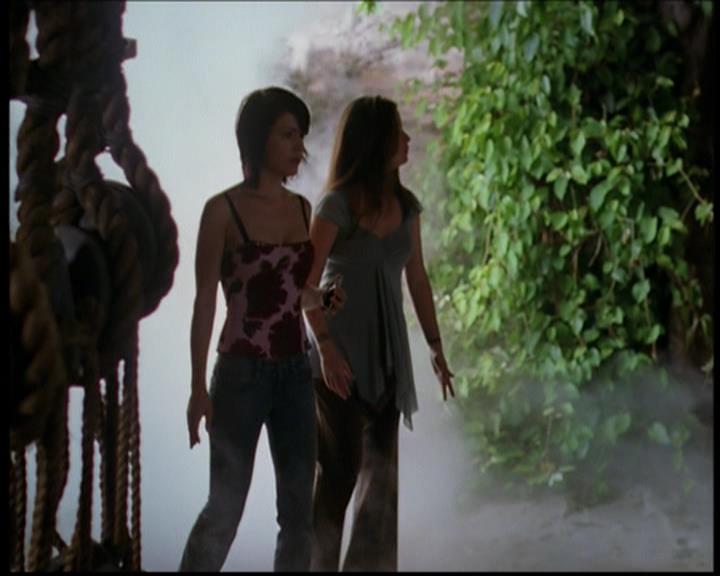 Charmed-Online_dot_net--7x04Charrrmed1735.jpg