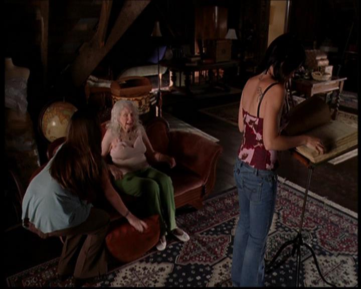 Charmed-Online_dot_net--7x04Charrrmed1826.jpg Charmed-Online_dot_net--7x04Charrrmed1826.jpg
