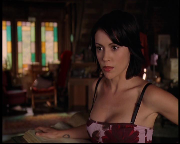 Charmed-Online_dot_net--7x04Charrrmed1868.jpg