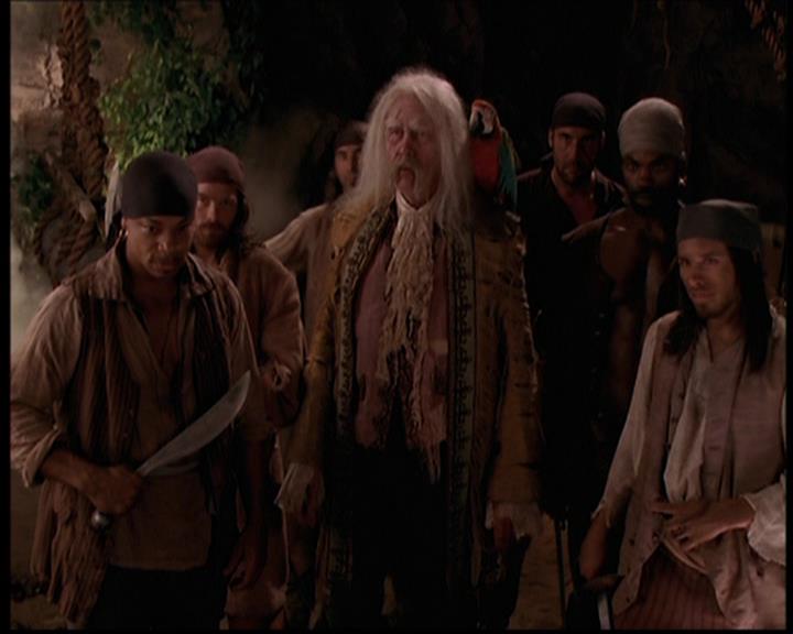 Charmed-Online_dot_net--7x04Charrrmed2000.jpg
